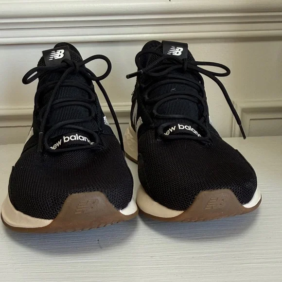 New Balance Roav Black Athletic Mesh Running Shoes. Like New! Size 11 - Picture 3 of 9